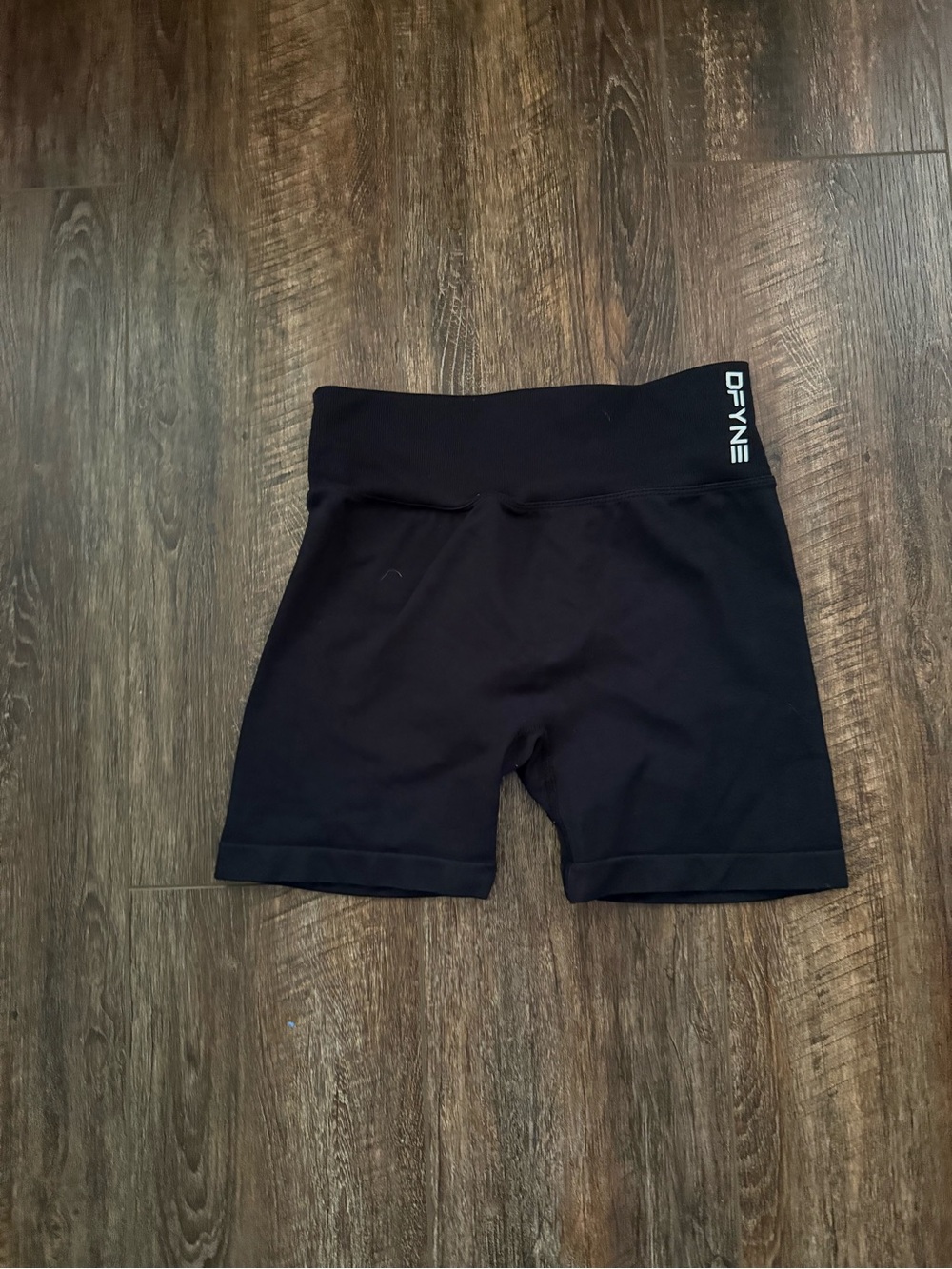DFYNE Black Shorts size small